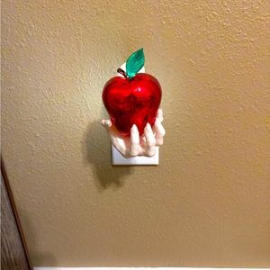 Bath & Body Works Poison Apple Halloween Wallflower